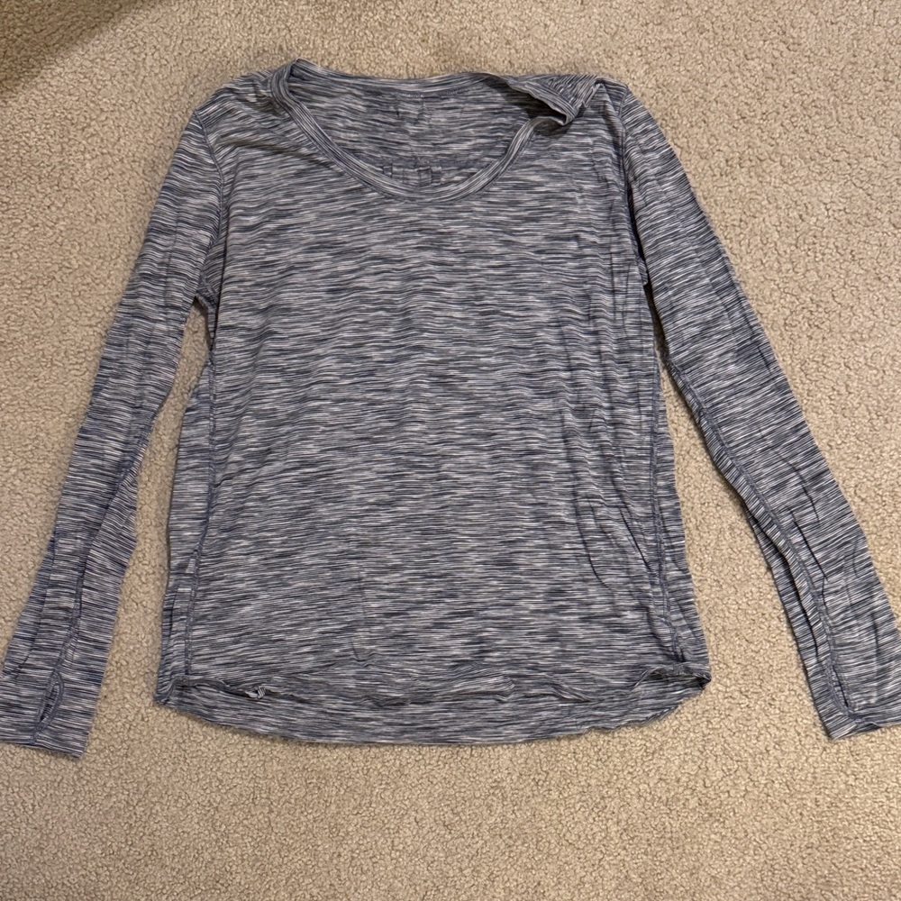 Lululemon Athletica Blue-Gray Long Sleeve Top